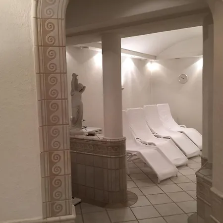 Angelika Hotel 3*